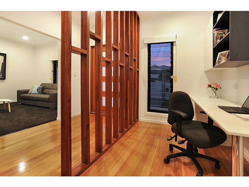 6 Illidge St, Coorparoo QLD 4151