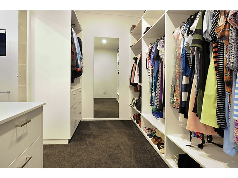 6 Illidge St, Coorparoo QLD 4151