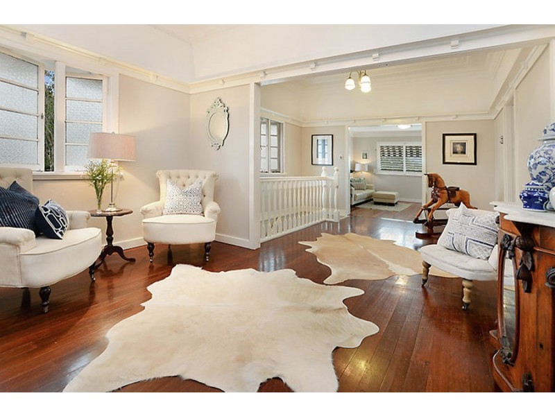 31 Emlyn Street, Coorparoo QLD 4151