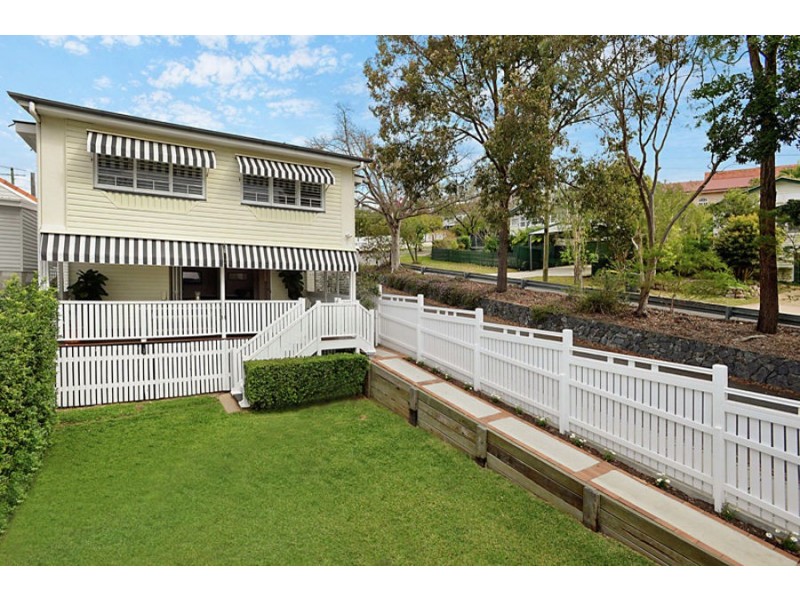 31 Emlyn Street, Coorparoo QLD 4151