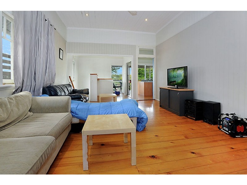 276 Ekibin Road East, Tarragindi QLD 4121