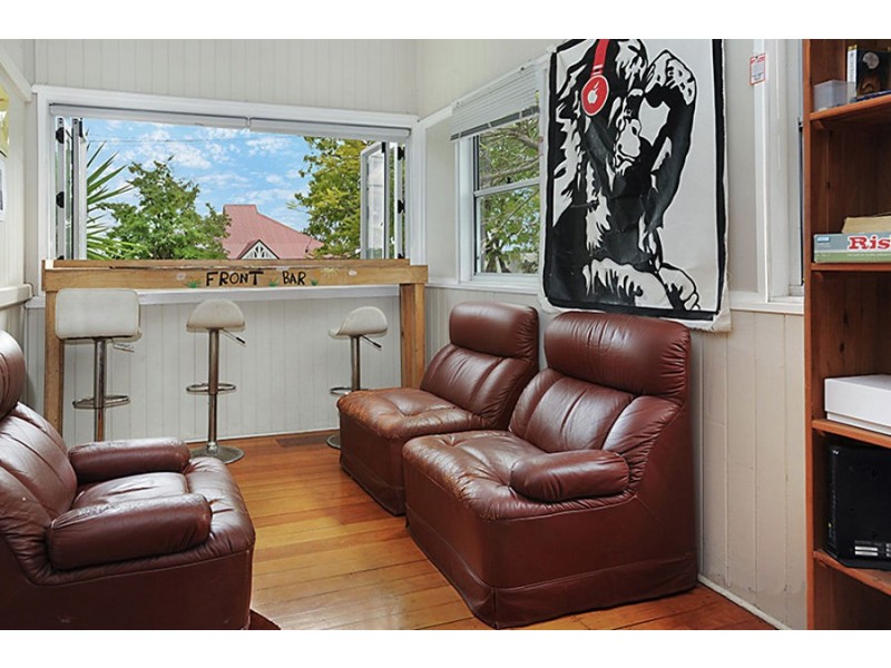 276 Ekibin Road East, Tarragindi QLD 4121