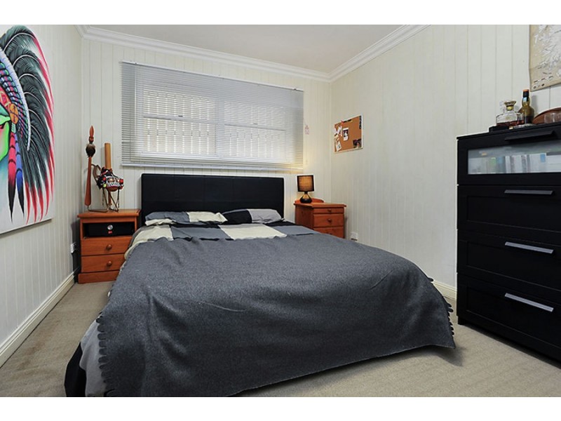 276 Ekibin Road East, Tarragindi QLD 4121