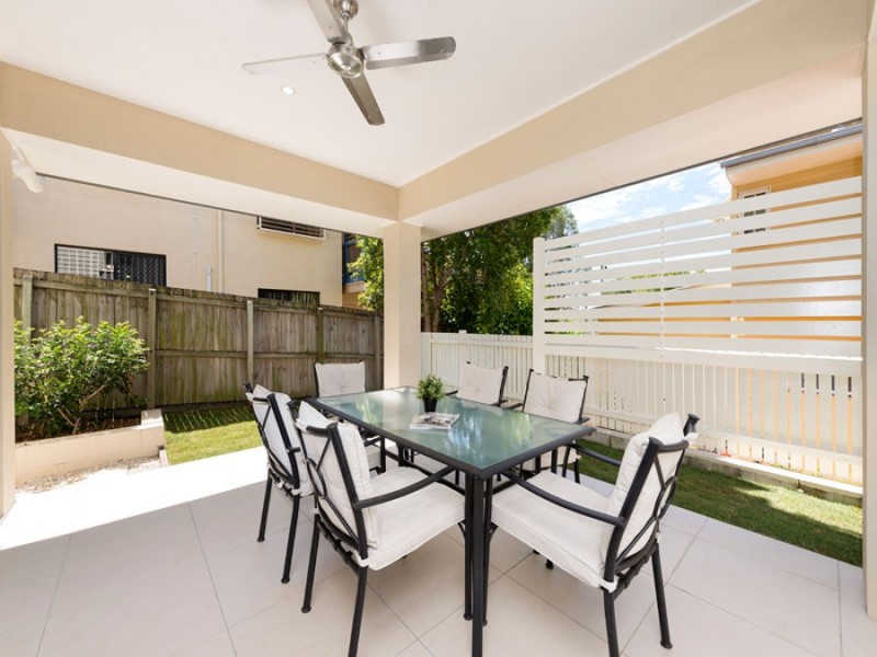 43 St Leonards Street, Coorparoo QLD 4151