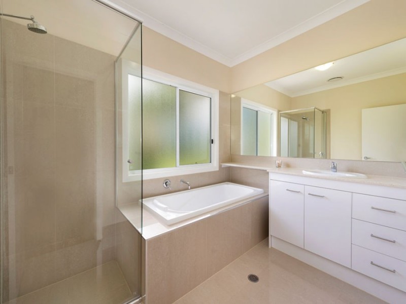 43 St Leonards Street, Coorparoo QLD 4151