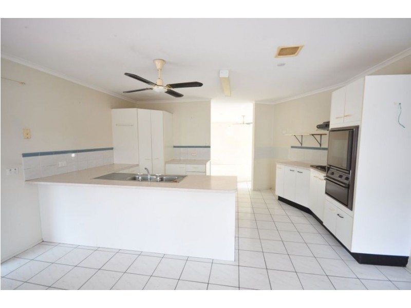 102 Collingwood Road, Birkdale QLD 4159