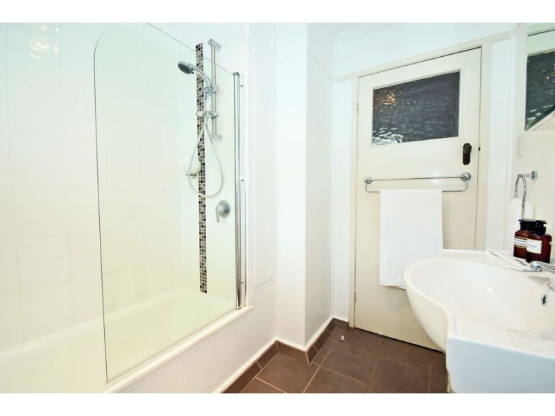 33 Hathway Street, Mount Gravatt East QLD 4122