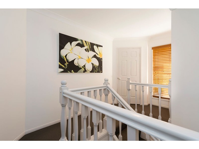 2/68 Plimsoll Street, Greenslopes QLD 4120