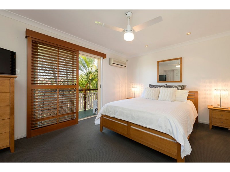 2/68 Plimsoll Street, Greenslopes QLD 4120