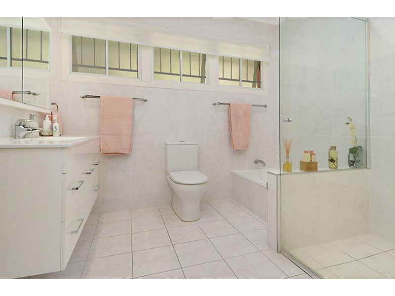 43 Barmore St, Tarragindi QLD 4121