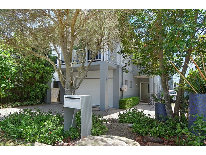 18 Bunowang Street, Balmoral QLD 4171