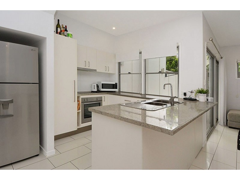 8 101 Jones Rd, Carina Heights QLD 4152