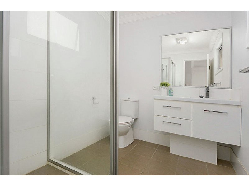 8 101 Jones Rd, Carina Heights QLD 4152