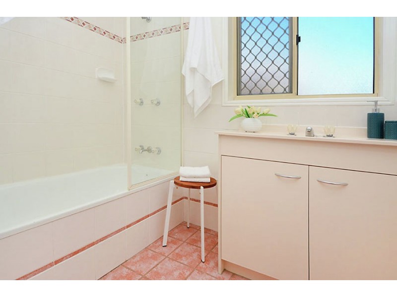 100 Rialto Street, Greenslopes QLD 4120