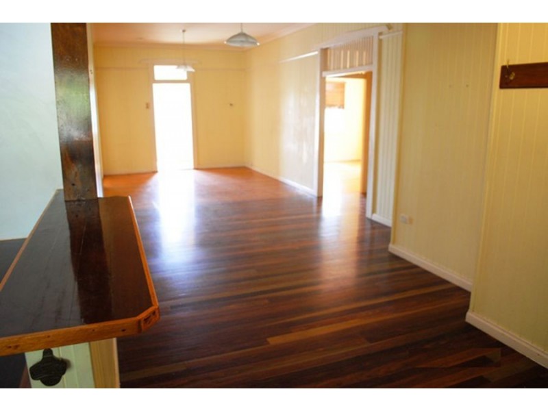 85 Leicester Street, Coorparoo QLD 4151