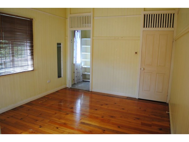 85 Leicester Street, Coorparoo QLD 4151