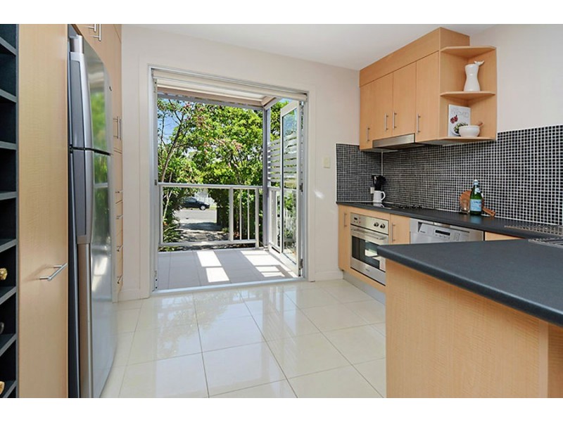 1 / 41 Weston Street, Coorparoo QLD 4151