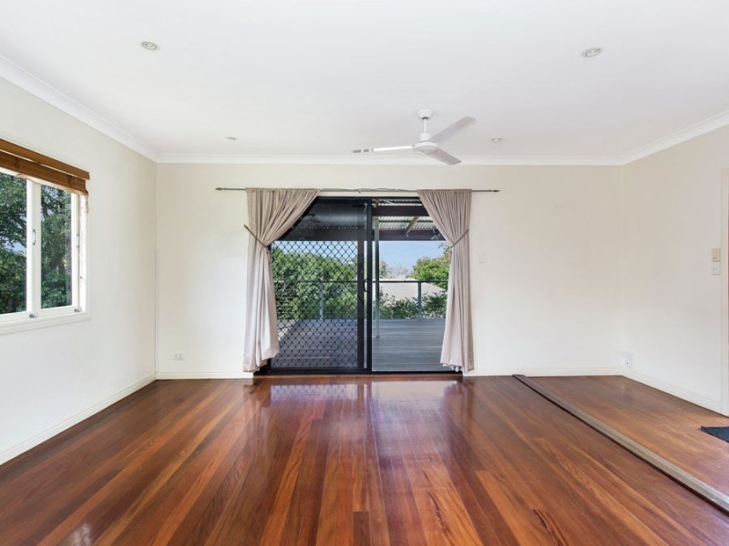 115 Nursery Road, Holland Park West QLD 4121