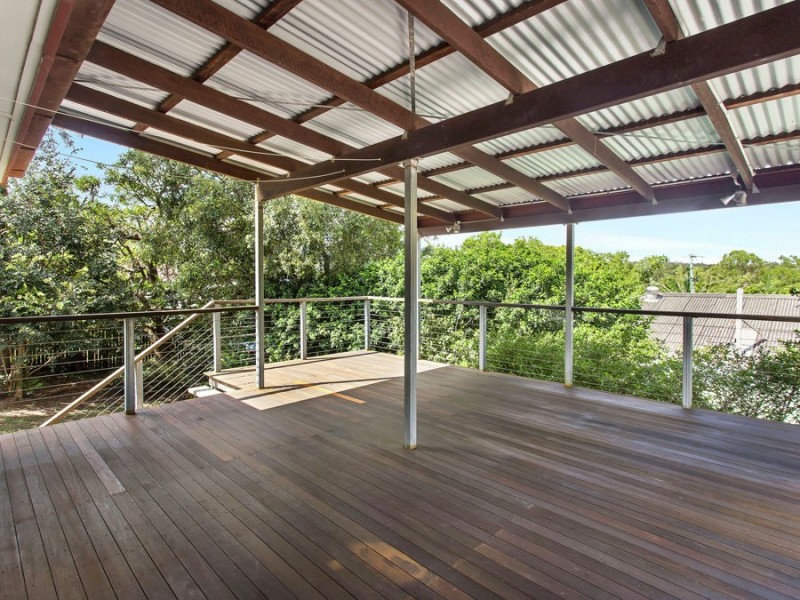 115 Nursery Road, Holland Park West QLD 4121