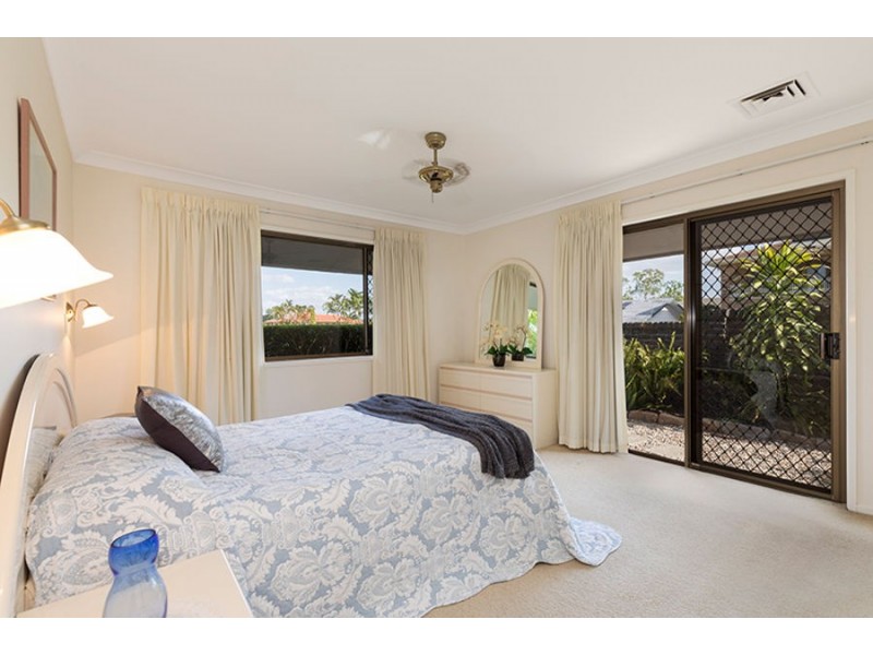 25 Aldford Street, Carindale QLD 4152