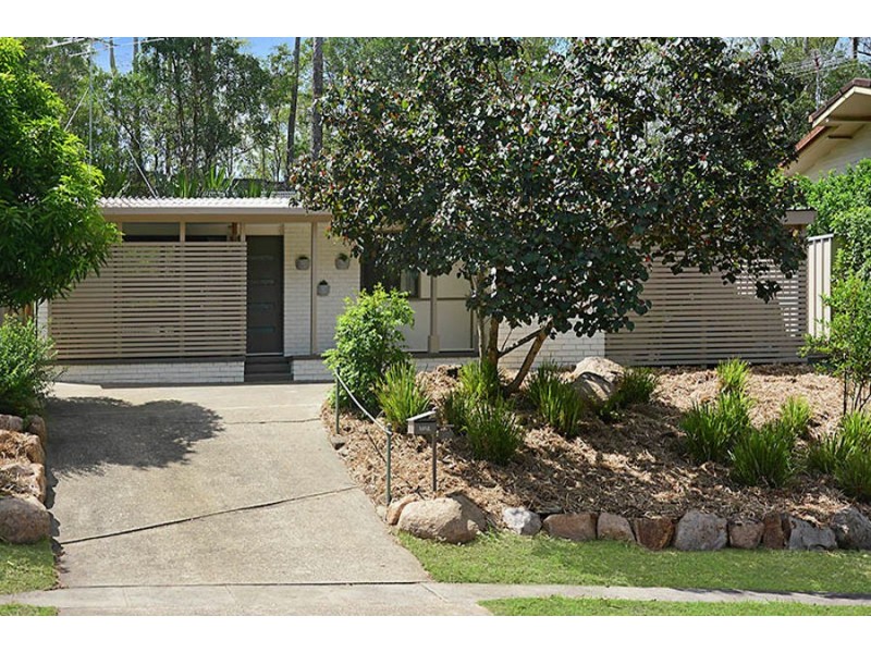 20 Lant Street, Chapel Hill QLD 4069