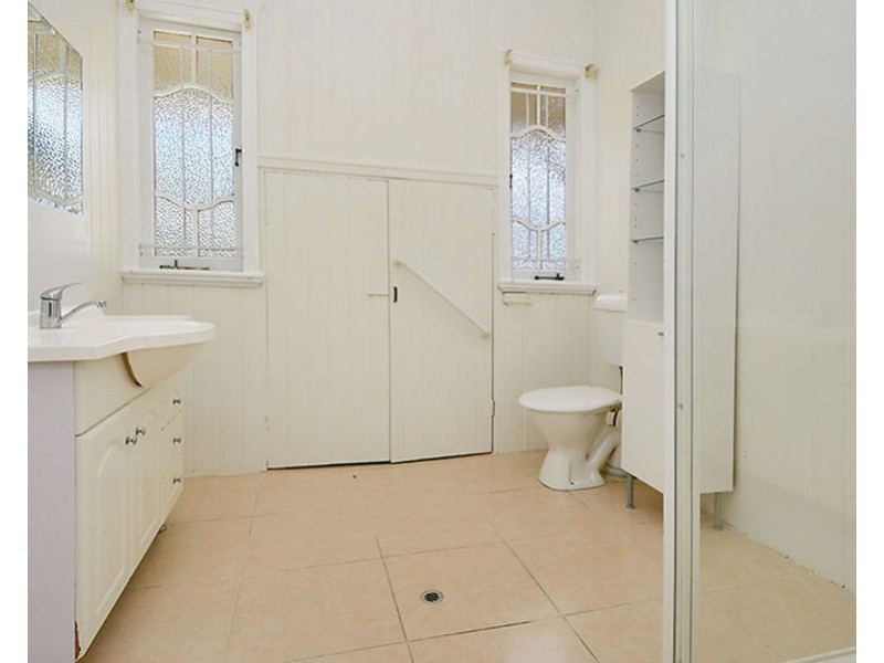 7 Rialto Street, Coorparoo QLD 4151