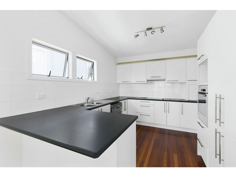 78 Nicholson Street, Greenslopes QLD 4120