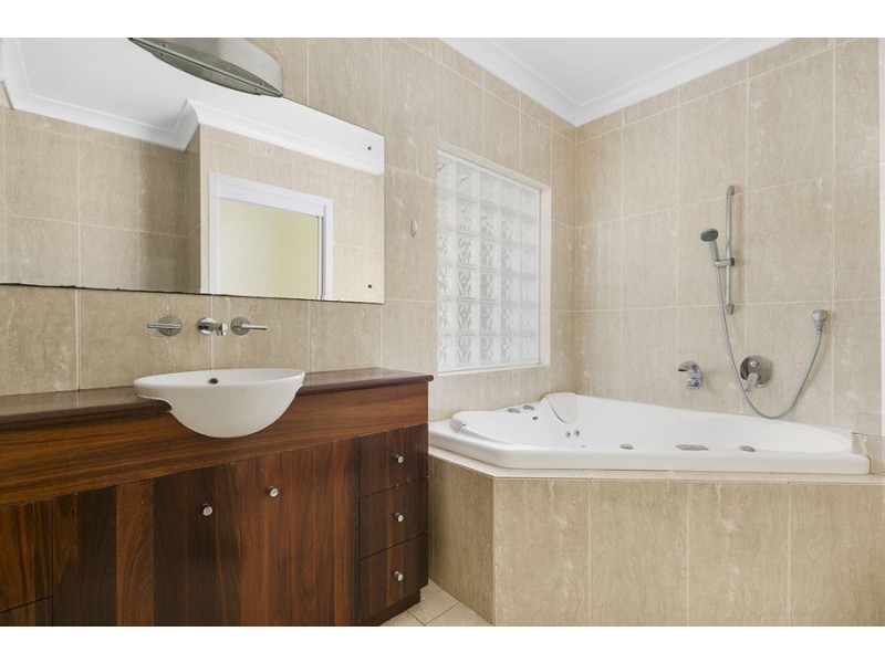 78 Nicholson Street, Greenslopes QLD 4120