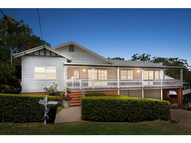 60 Octantis Street, Coorparoo QLD 4151