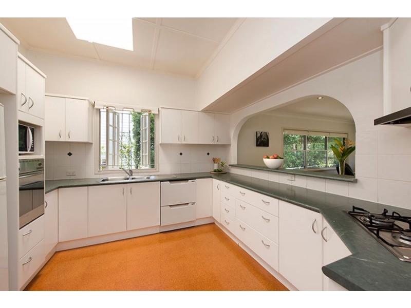 60 Octantis Street, Coorparoo QLD 4151