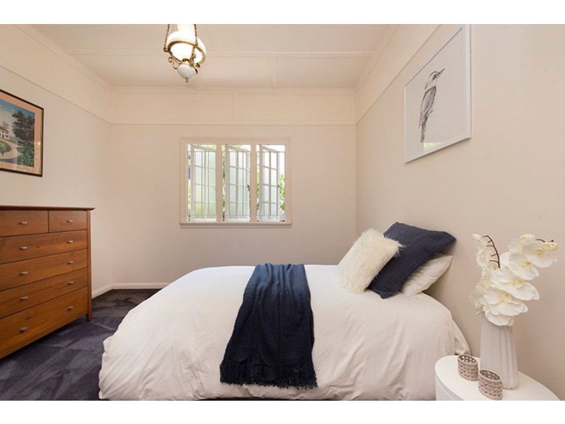 60 Octantis Street, Coorparoo QLD 4151