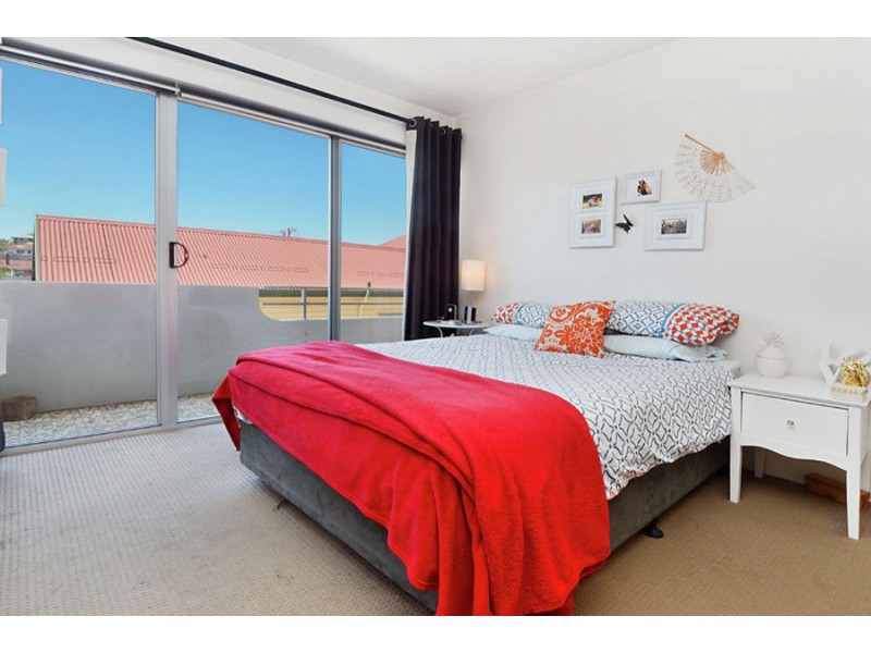 3/5 Burt St, Auchenflower QLD 4066