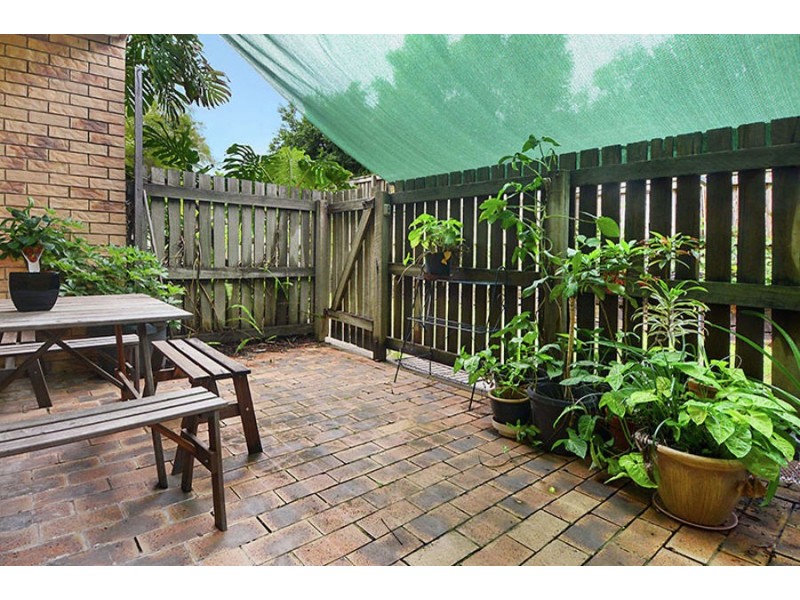 2/83 Waldheim St, Annerley QLD 4103