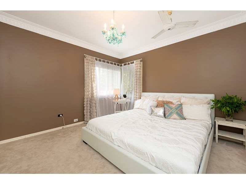 28 Latimer Street, Holland Park QLD 4121