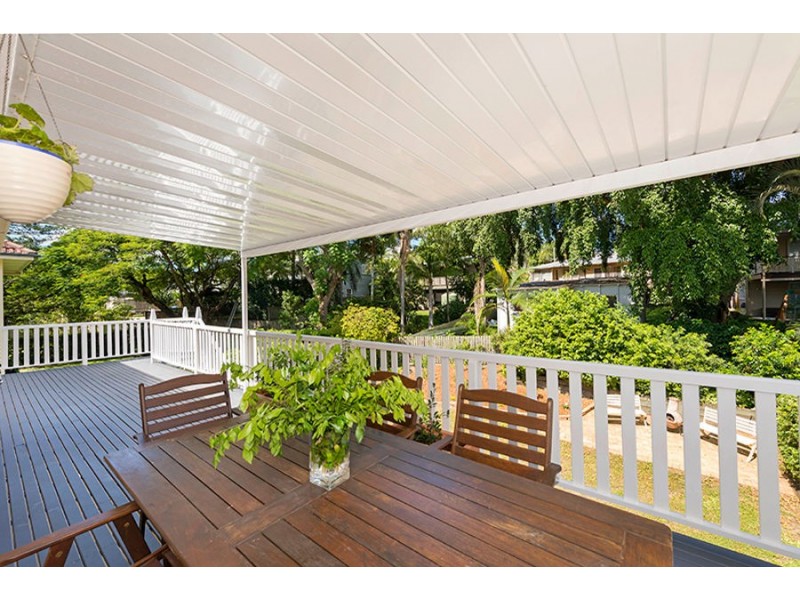 28 Latimer Street, Holland Park QLD 4121