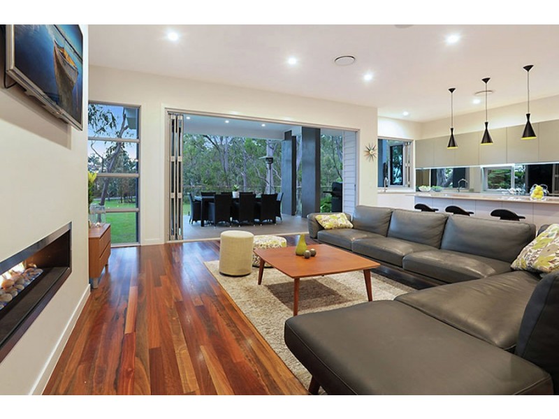 3 Follington Crescent, Coorparoo QLD 4151