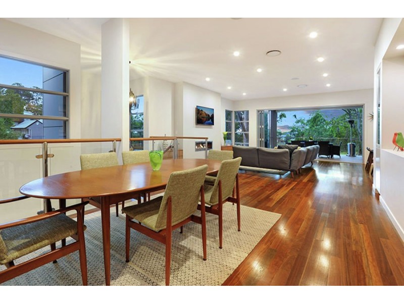 3 Follington Crescent, Coorparoo QLD 4151