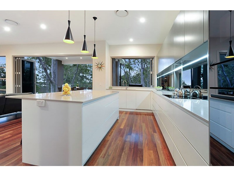 3 Follington Crescent, Coorparoo QLD 4151