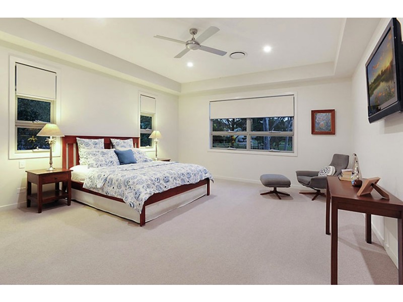 3 Follington Crescent, Coorparoo QLD 4151