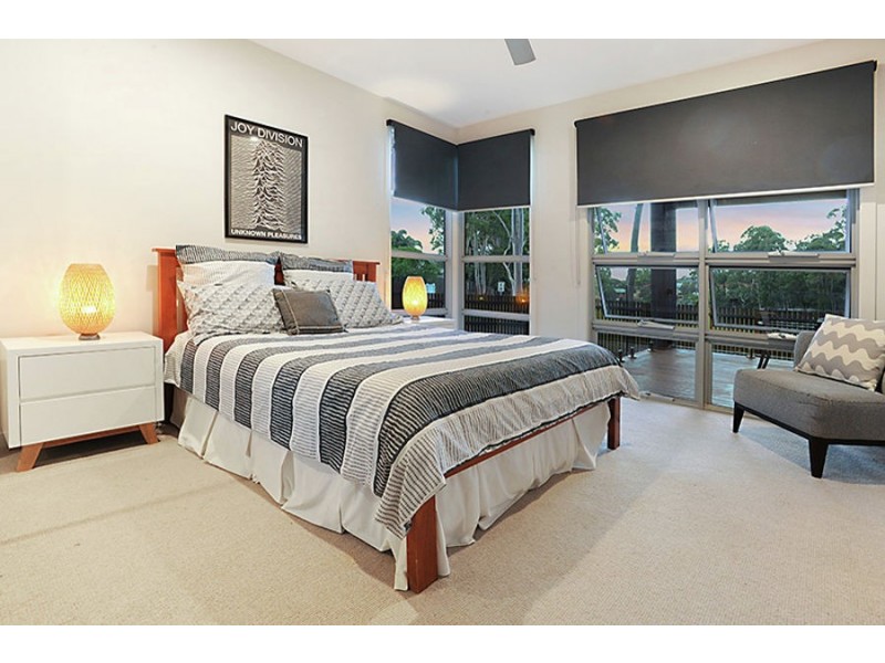 3 Follington Crescent, Coorparoo QLD 4151