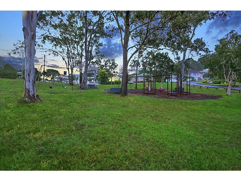 3 Follington Crescent, Coorparoo QLD 4151