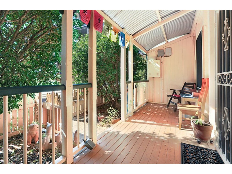 2 42 Mark Lane, Kangaroo Point QLD 4169