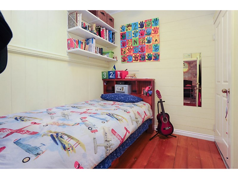 2 42 Mark Lane, Kangaroo Point QLD 4169