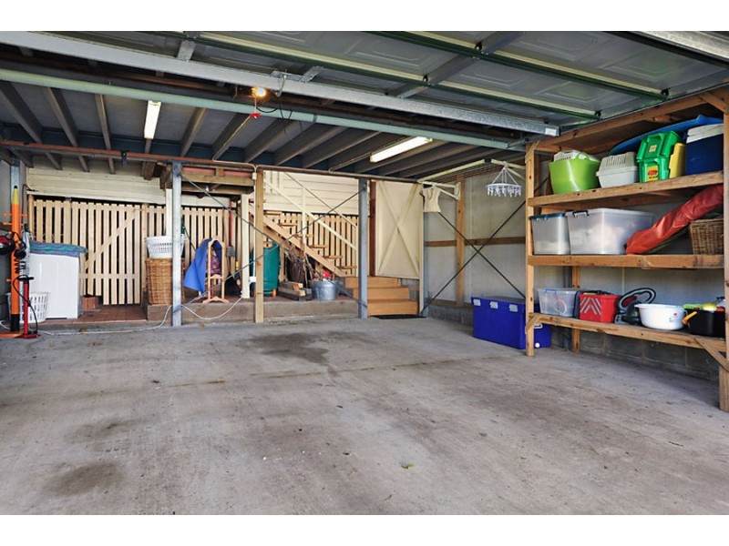 2 42 Mark Lane, Kangaroo Point QLD 4169