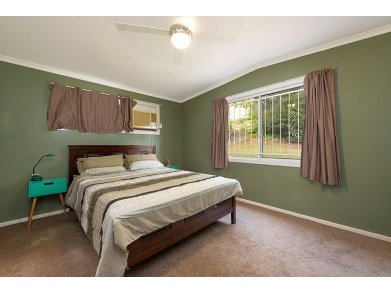 421 Nursery Road, Holland Park QLD 4121