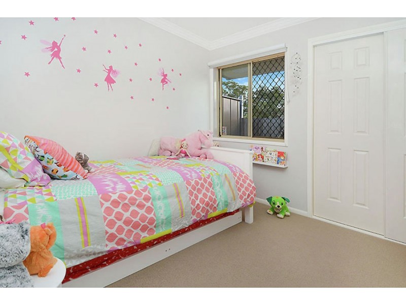 15 Clearmount Crescent, Carindale QLD 4152