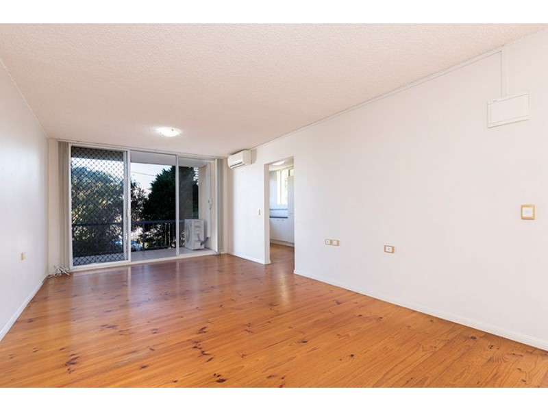 1/12 Birdwood Street, Coorparoo QLD 4151