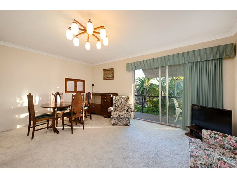 2/19 Leigh Street, Coorparoo QLD 4151