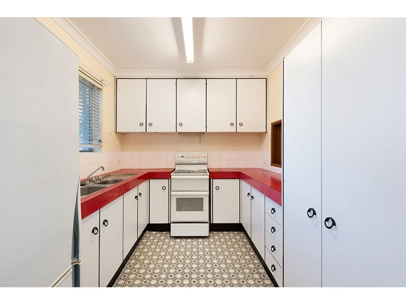 2/19 Leigh Street, Coorparoo QLD 4151