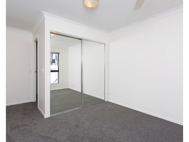 39/11 Kitchener Street, Coorparoo QLD 4151